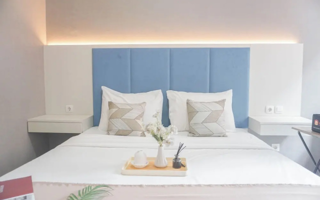 Comfortable Design Studio Room At Transpark Juanda Bekasi Timur Apartment – Guest Rooms – Bekasi