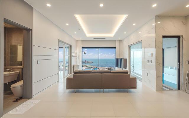 Beclassy Kids Poolvilla Ganjeolgotjeom