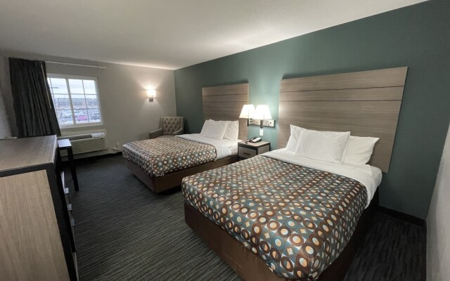 Countryside Inn & Suites