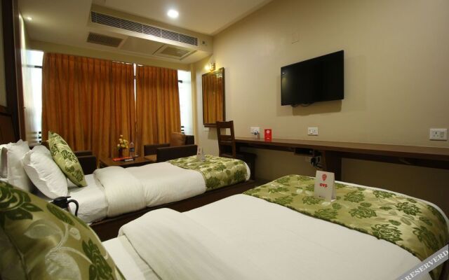 OYO 8084 Hotel Kingston