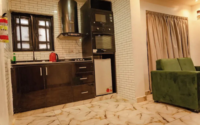 1-bed Flat - Lekki Phase 1 - Pool - Spa - Balcony