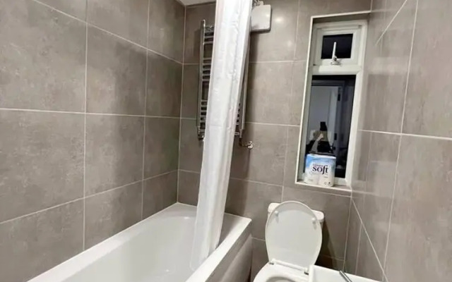Spacious 3-bed Apartment in London