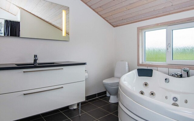 Quaint Holiday Home in Hemmet Jutland With Indoor Whirlpool