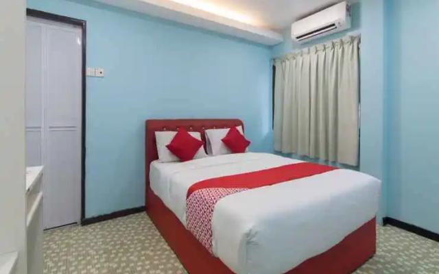 Pd Star Hotel by OYO Rooms