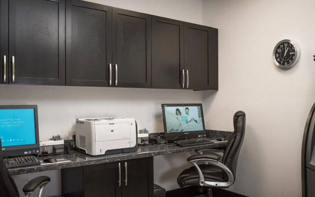 Hampton Inn & Suites La Crosse Downtown