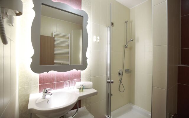 Hotel Raca