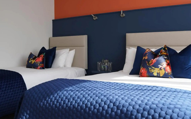 Alcock & Brown Hotel