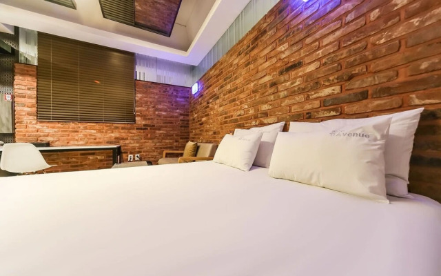 Pohang Jukdo Market 11AVENUE(11 Avenue)