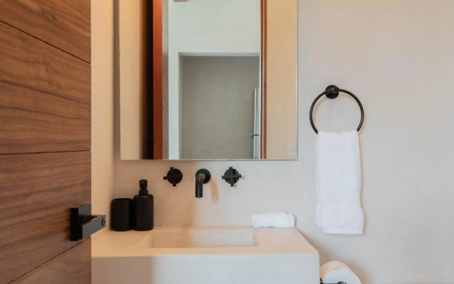 Exclusive 2BR Penthouse & Rooftop Pool, Aldea Zama