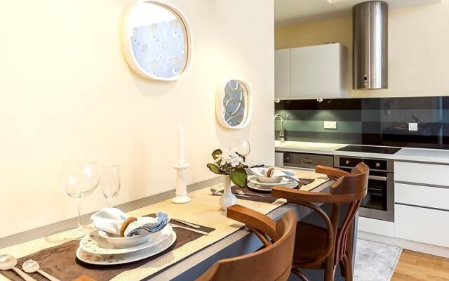 Mera Suites