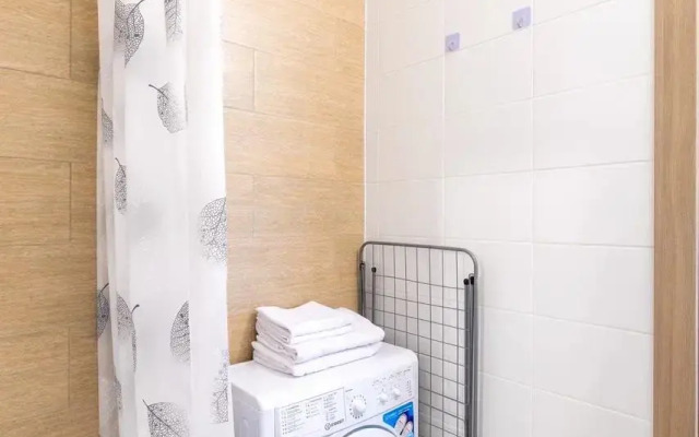 Поделам семейная квартира рядом с "Термы Юга"