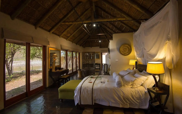 Tau Game Lodge