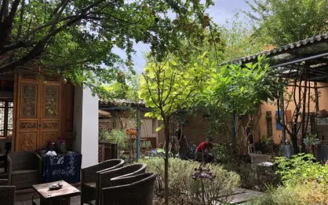 Meet Garden Inn