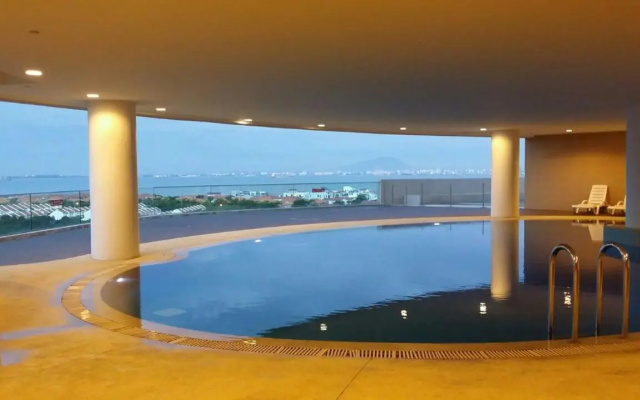 118 Suite – Pool – Tanjung Tokong