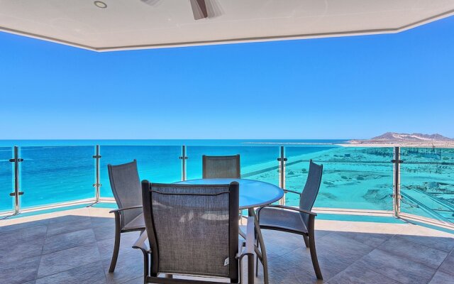 Esmeralda Luxury Resort