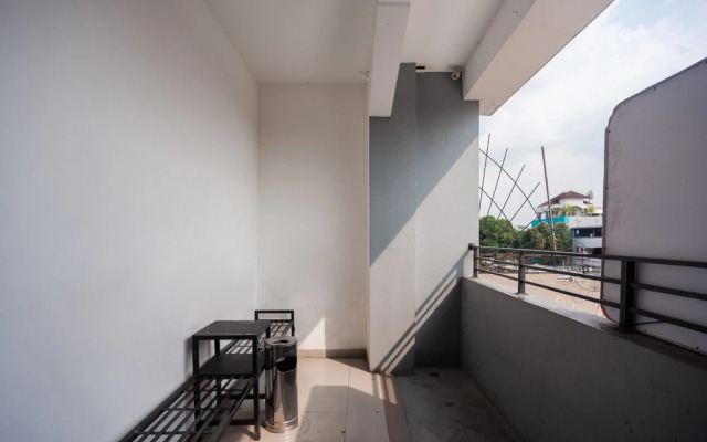 Formerly Reddoorz Near Binus Anggrek 2
