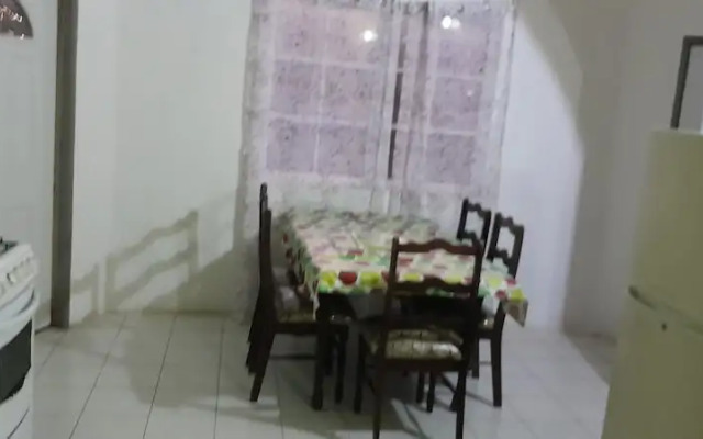 The Cozy Family Inn Guesthouse