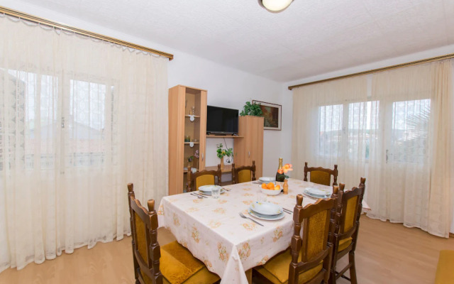 Apartments Amalija