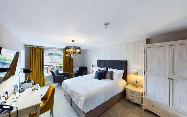 Lion & Swan Hotel