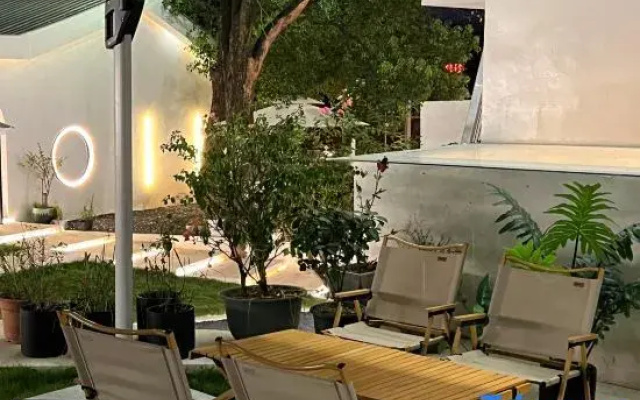 What kind of lemon pool homestay in Changsha