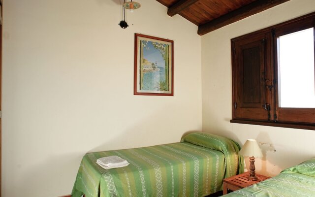 Beautiful Villa With Large Garden, Pool and Breathtaking Views