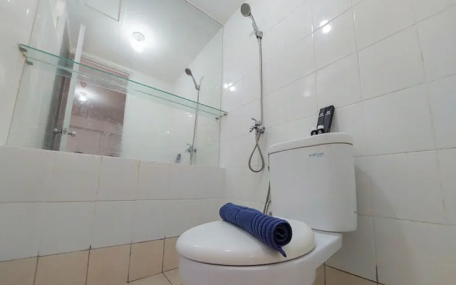 Comfort 2Br Apartment At Bassura City