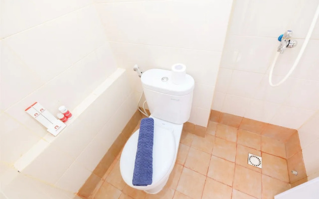 Simple Studio Bassura City Apartment