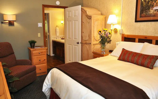 GetAways at Olympic Village Inn