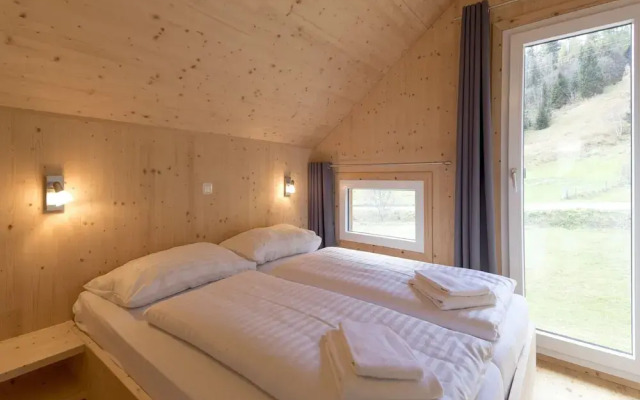 Inviting Chalet With Whirlpool