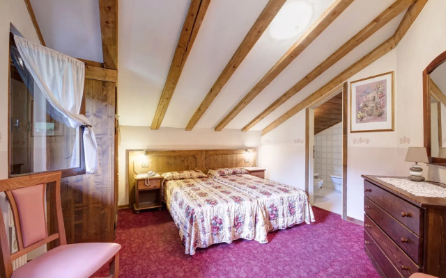 Hotel Serena