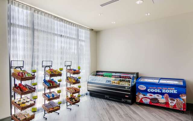 Comfort Inn & Suites Gulf Shores East Beach near Gulf State Park