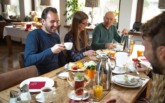 Alpinhotel INzeller