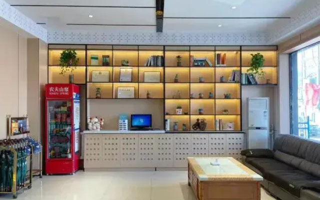 GreenTree Inn Shanxi Lvliang Wenshui Zetian Street Shell Hotel
