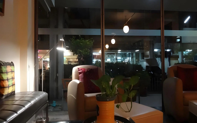Mango Bedroom Inn