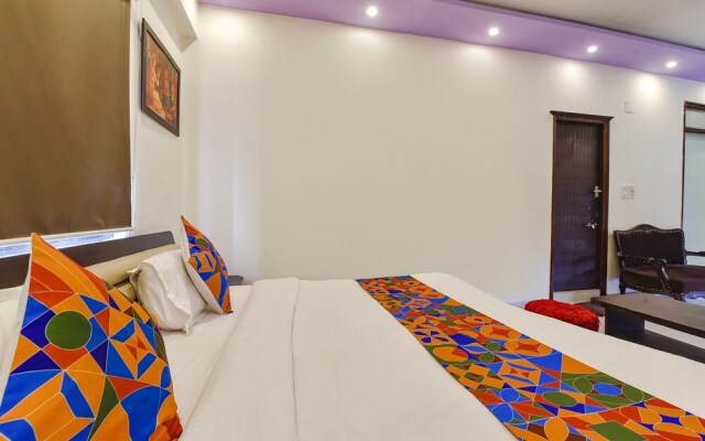 Fabhotel Crystal Inn Ii