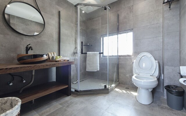 Wuzhen Ziye Musu Inn