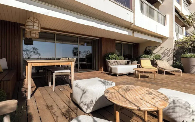 Luxury apt With Terrace - 2bd/4p - sea View Cannes