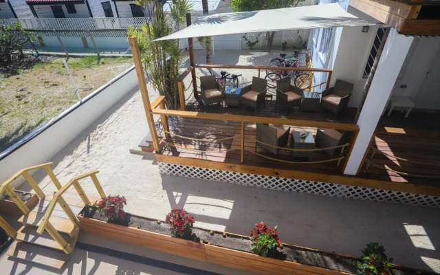 Kokomo Beach Suites
