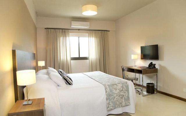 Casa Campus Pilar Suites