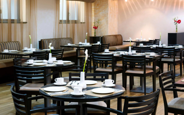 NH Timisoara Hotel