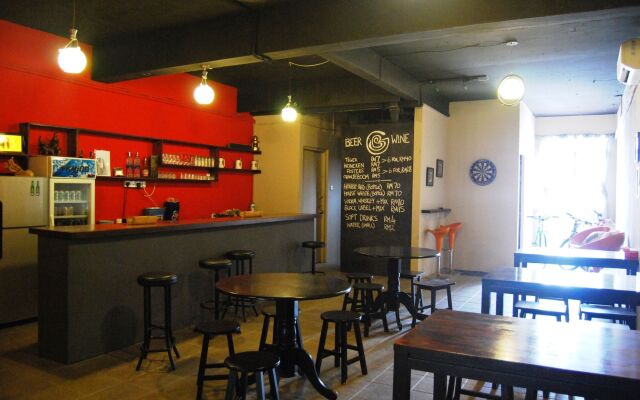 Borneo Seahare Guesthouse - Hostel