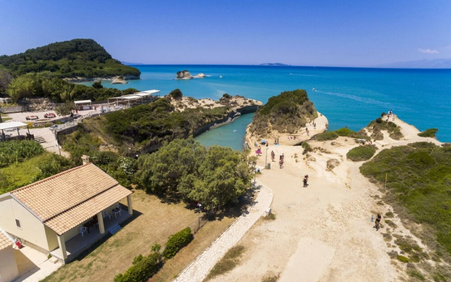 Canal D'amour Beach House