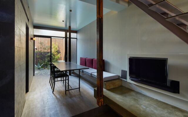 YADORU KYOTO HANARE Dokutsu No Yado