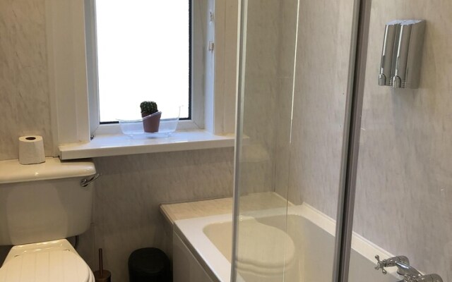 Sapphire Suite Sasco Apartments