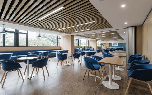 Holiday Inn Express Pudong Chuansha by IHG