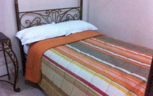 Pondok Ambu Guest House Gegerkalong