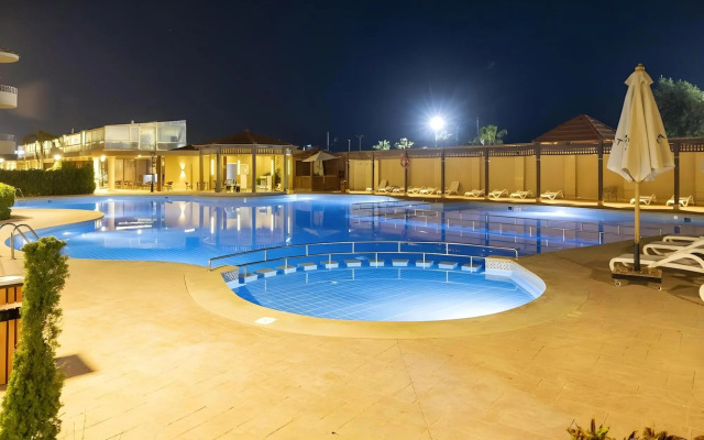 Marom Port Said Resort & Beach