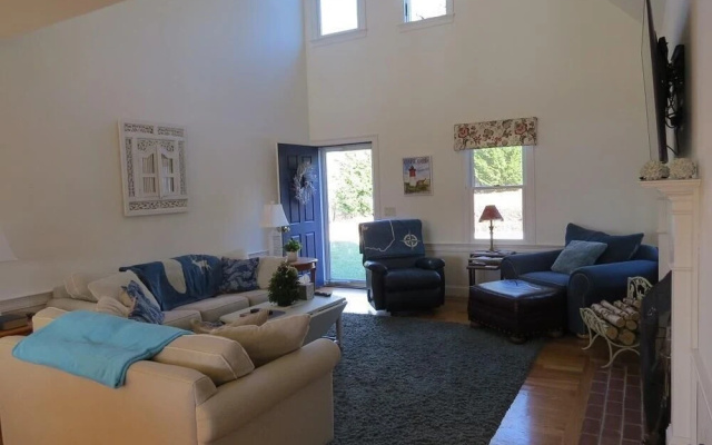 26 Whiteleys Way - Four Bedroom House