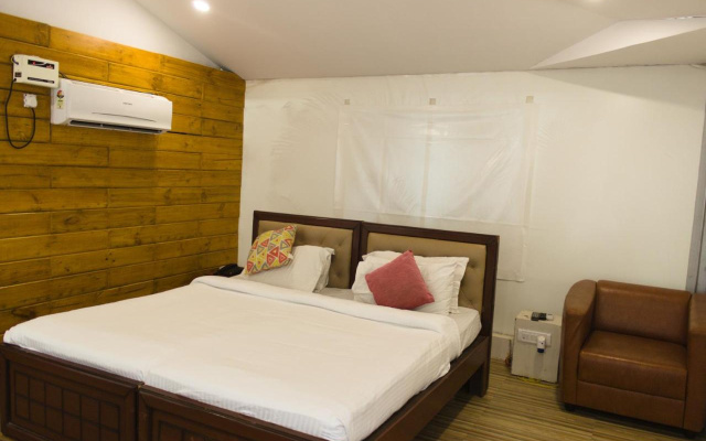 Mrugavani Resort and Spa