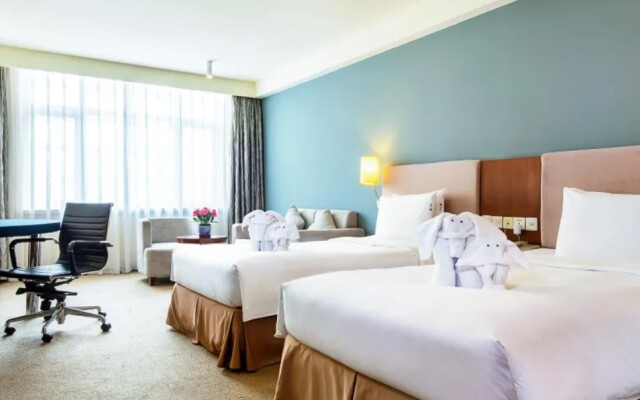 Tianjin Binhai Saint Light Hotel